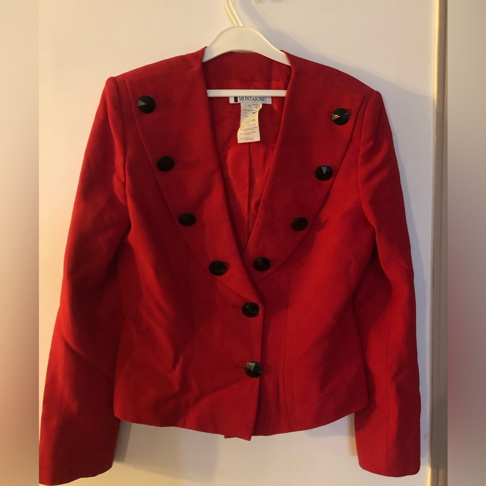 Red Women's suit with skirt